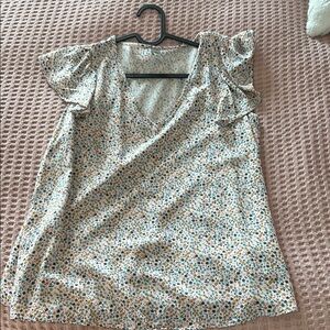 Old Navy Blue and White Ruffled v neck Blouse Cap Sleeve